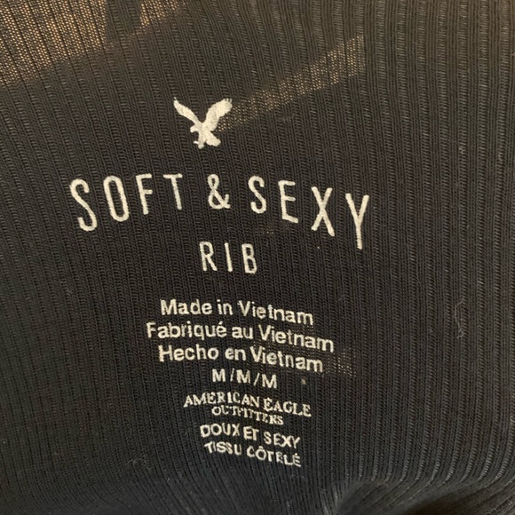 AE soft & sexy tank - Picture 3 of 4